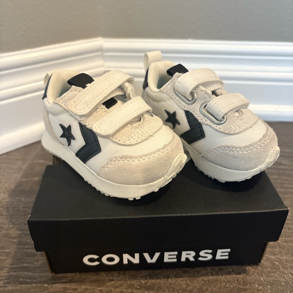 Converse Omega Trainer - Baby Size 4 NEW!